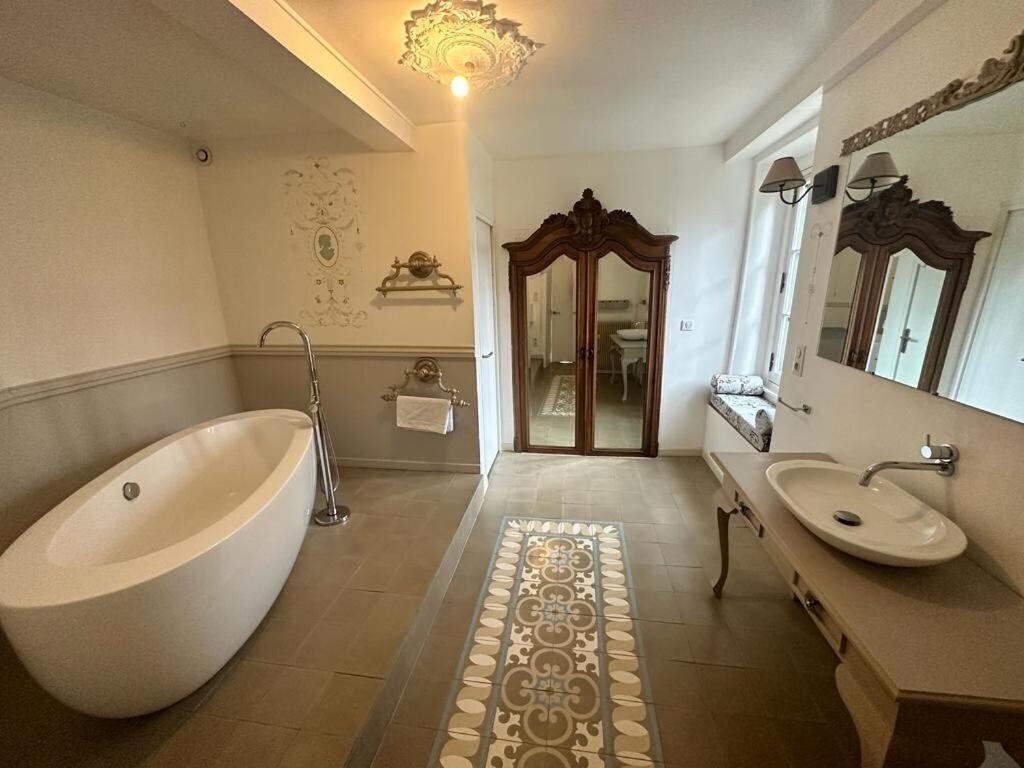 Chateau Du Serpolet Pont-du-Chateau Ngoại thất bức ảnh